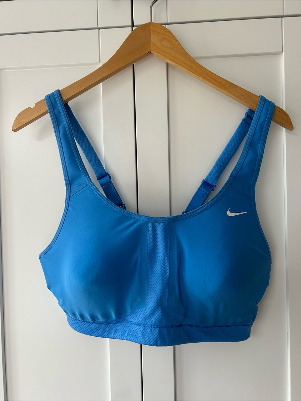 Nike Women's Bright Blue Medium-Impact Sports Bra